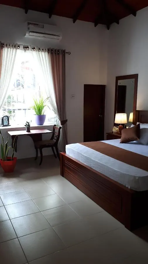 Bed and breakfast Jal,Min Homestay Kandy