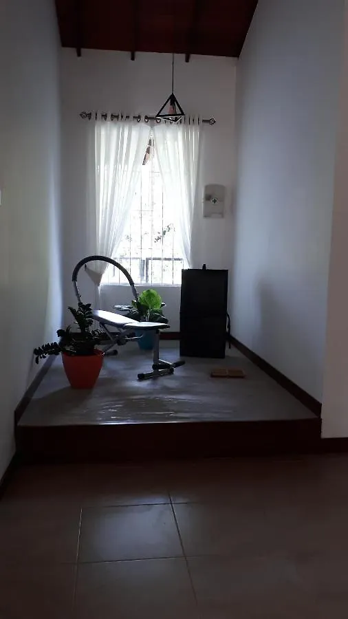 Bed and breakfast Jal,Min Homestay Kandy